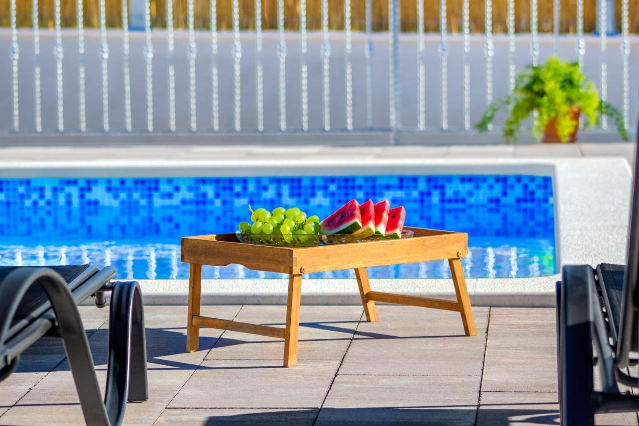 Villa Antonia With Heated Pool Dograde Exterior foto
