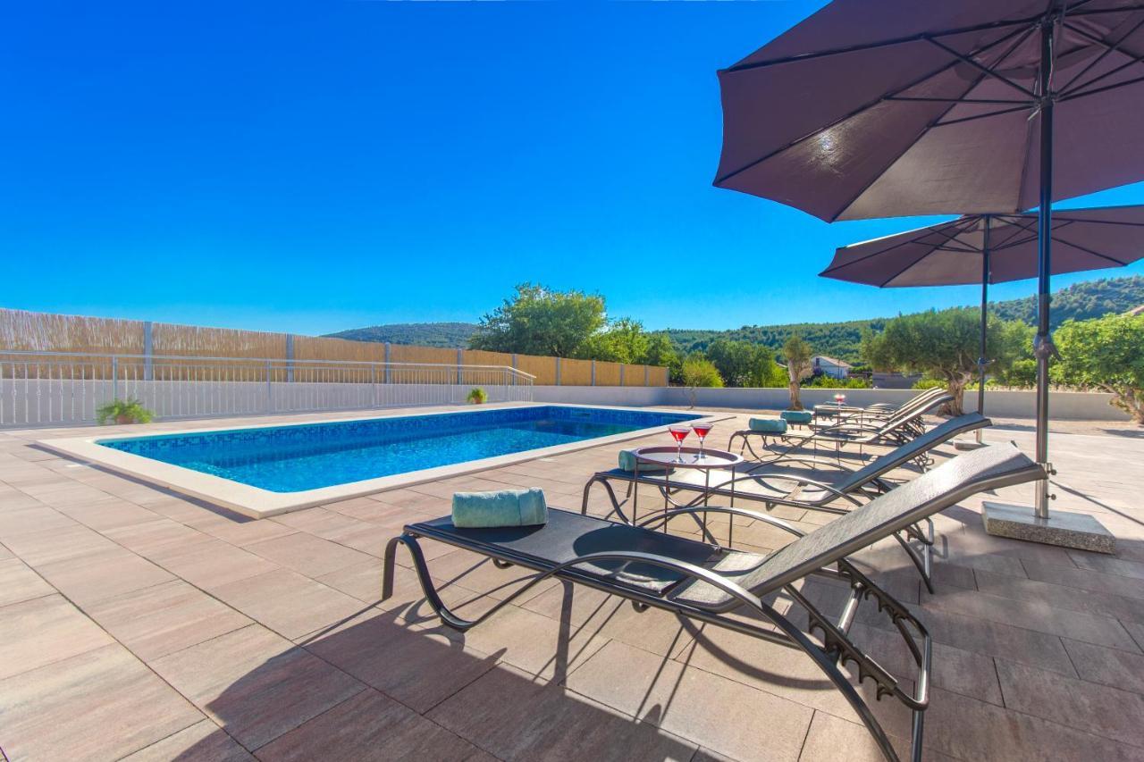 Villa Antonia With Heated Pool Dograde Exterior foto