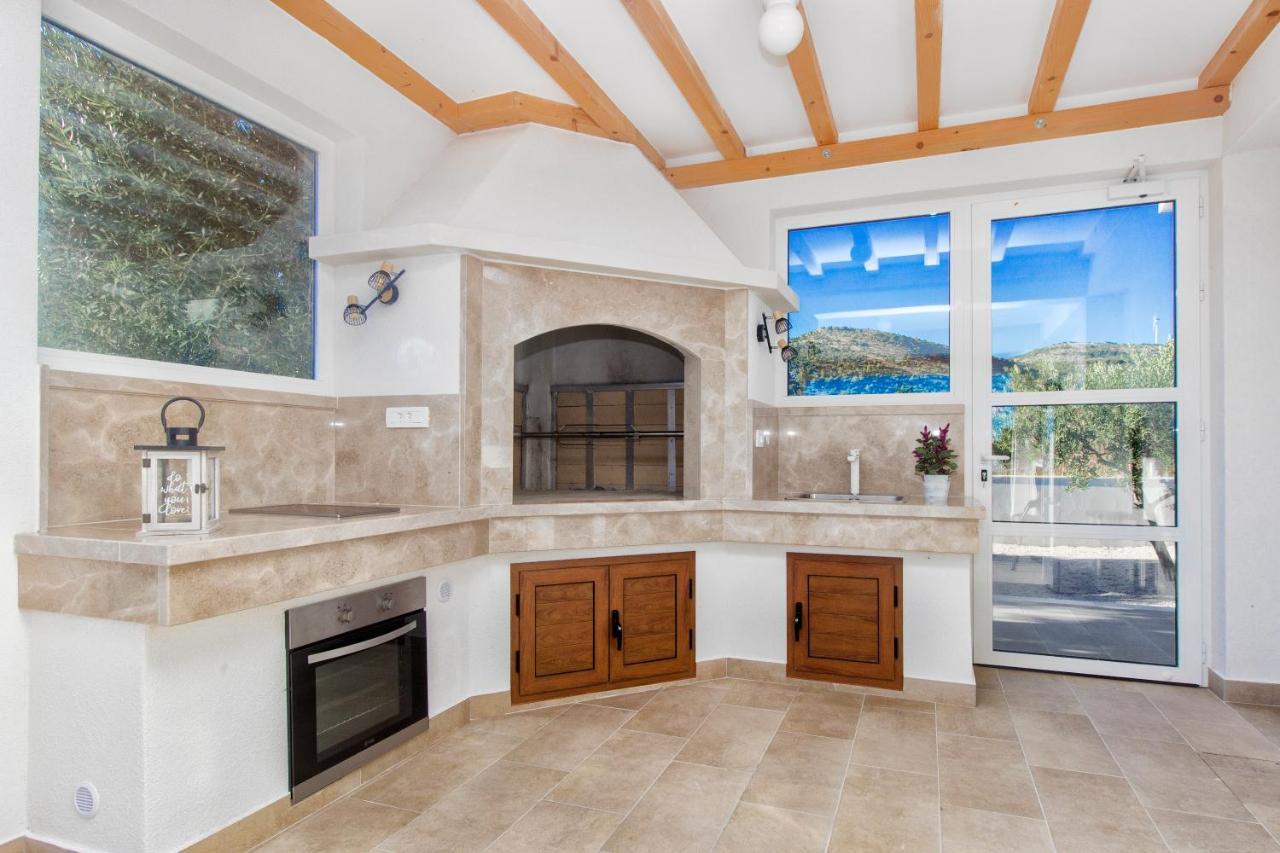 Villa Antonia With Heated Pool Dograde Exterior foto